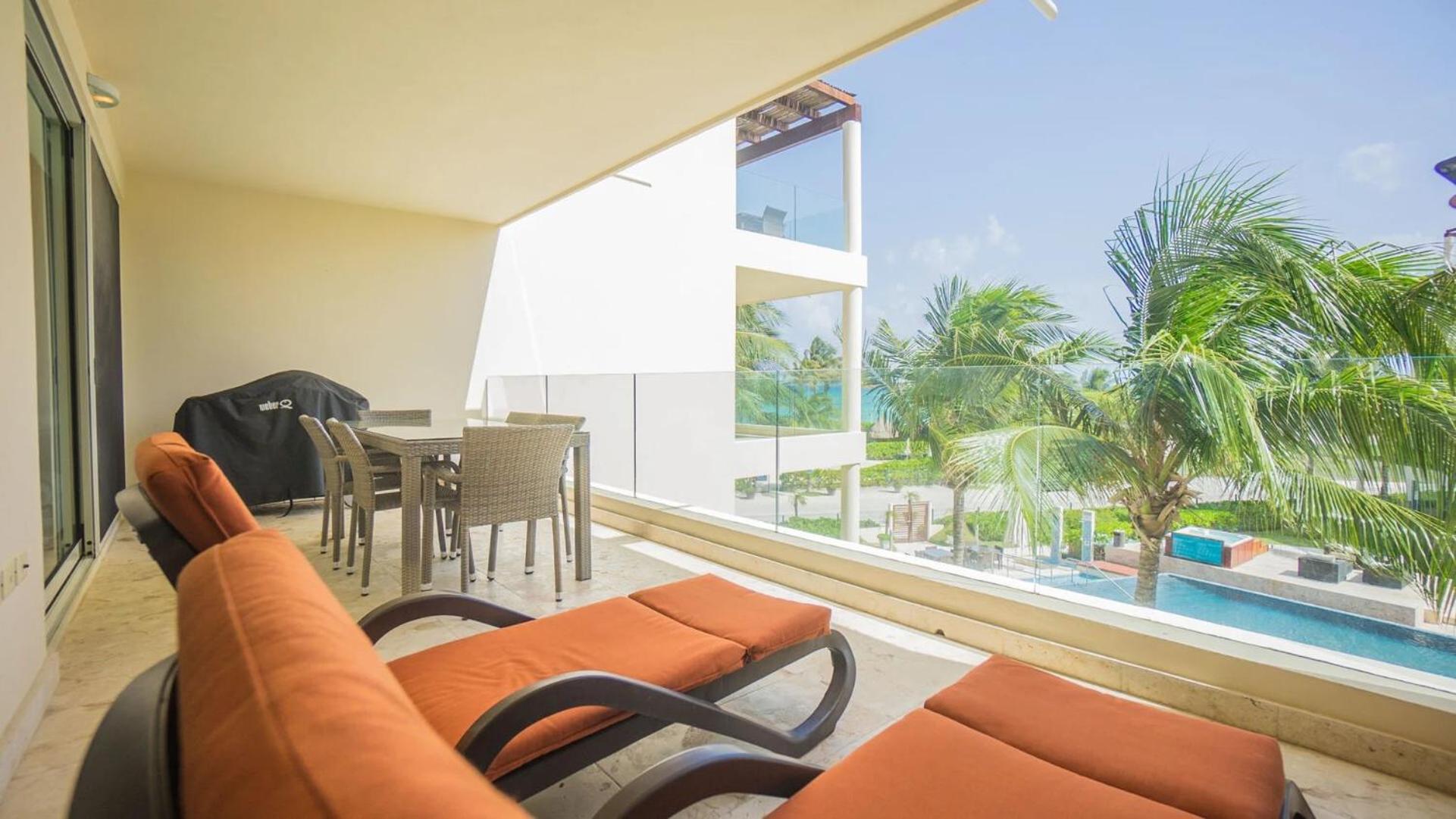 Apart-hotel The Elements Oceanfront & Beachside 4*