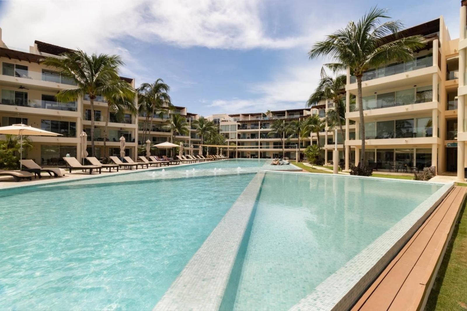 The Elements Oceanfront & Beachside Apartahotel Playa del Carmen