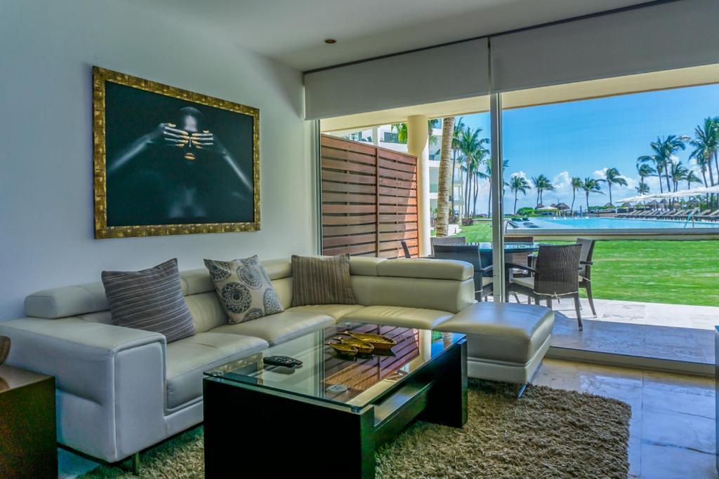 The Elements Oceanfront & Beachside Apart-hotel 4*