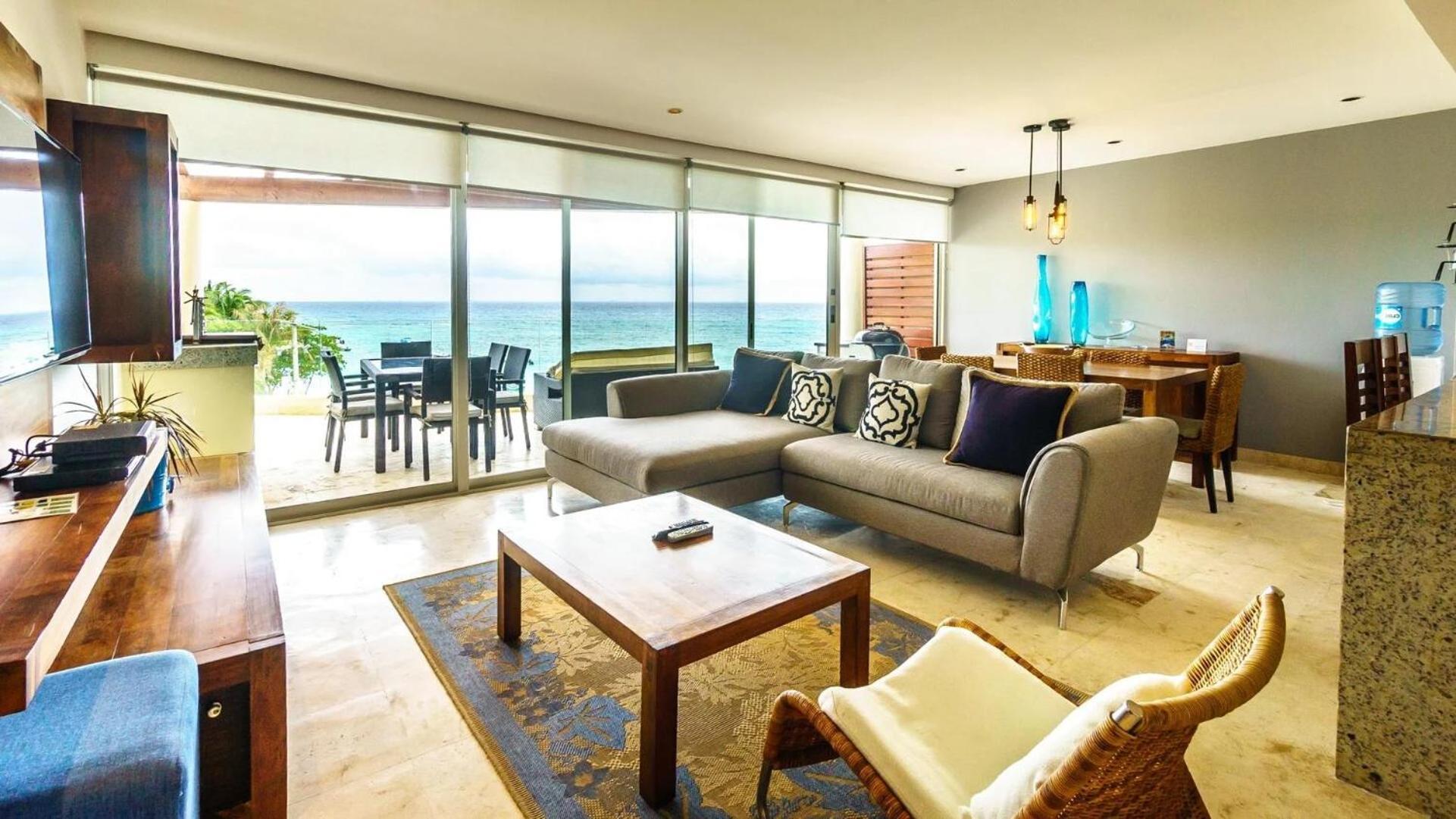 The Elements Oceanfront & Beachside Apartahotel Playa del Carmen