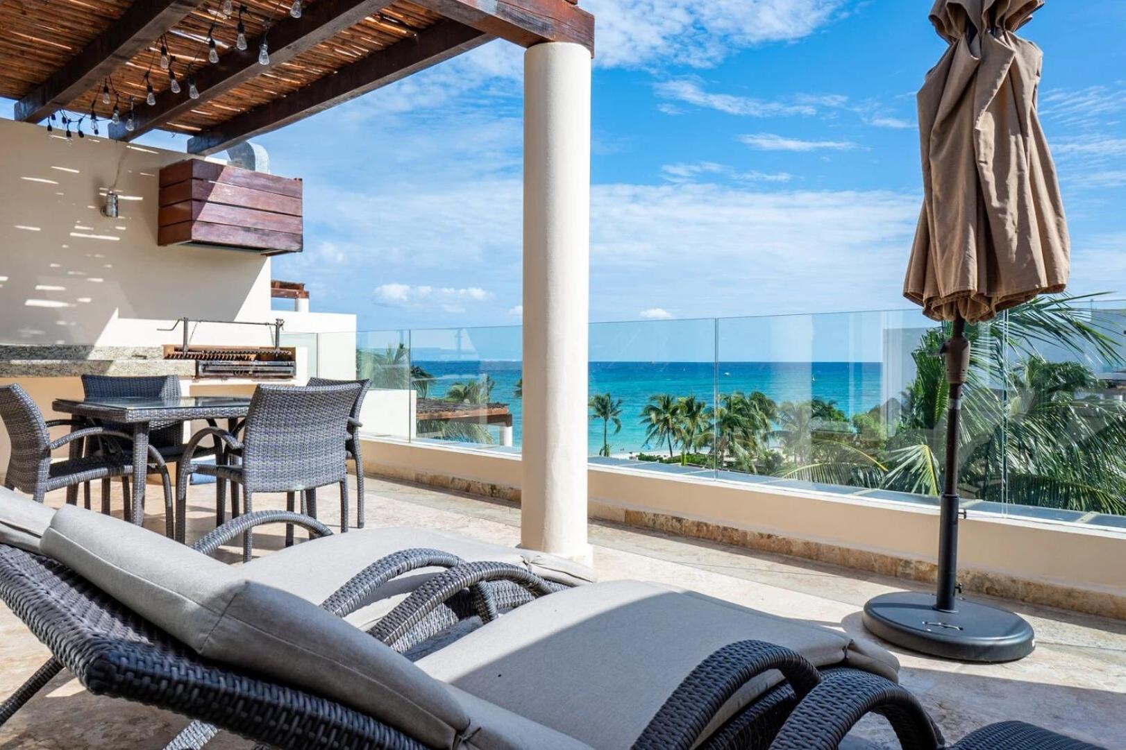 The Elements Oceanfront & Beachside Apart-hotel Playa del Carmen