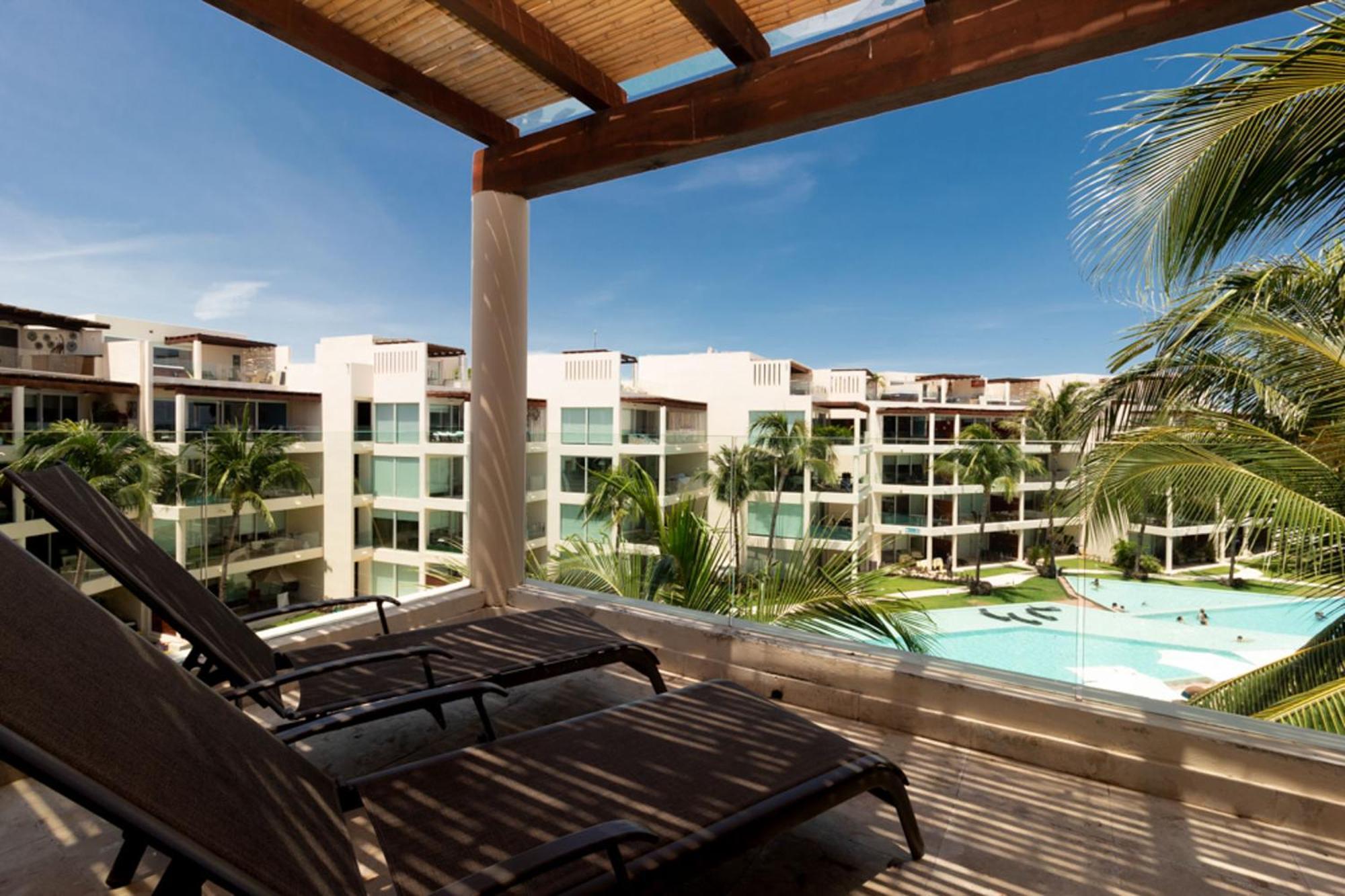 The Elements Oceanfront & Beachside Apart-hotel Playa del Carmen