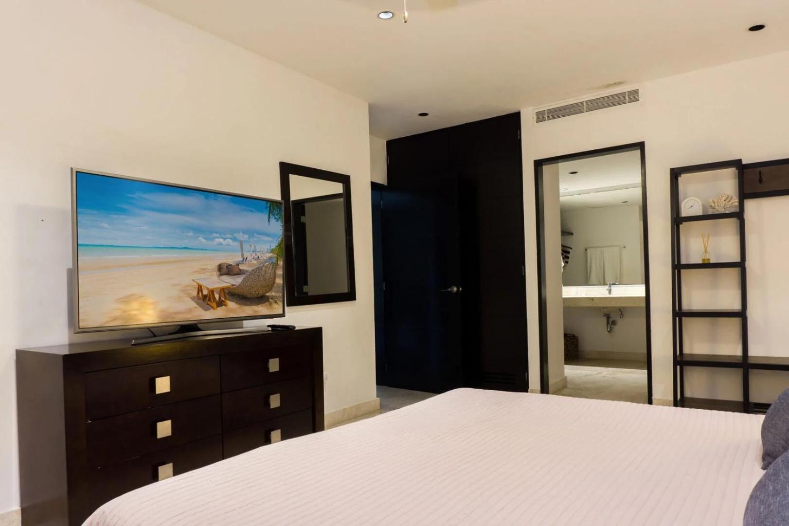 The Elements Oceanfront & Beachside Apartahotel Playa del Carmen